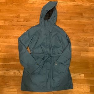 Columbia Omni- Shield Rain Jacket- excellent condition- nonsmoking home